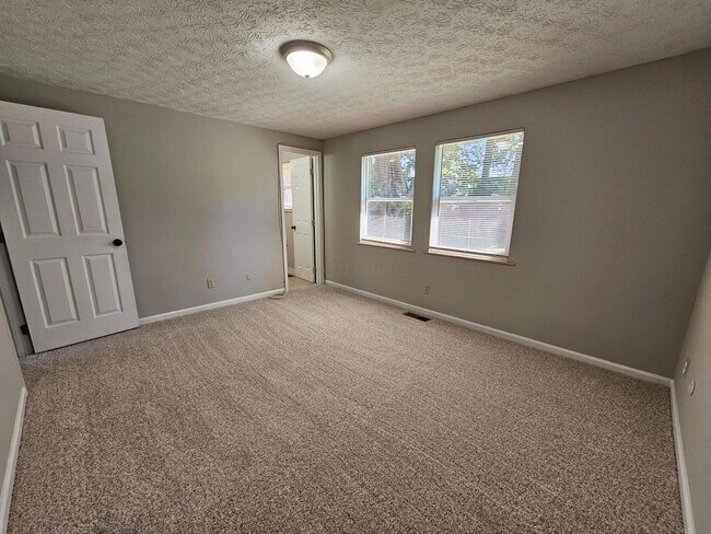 Building Photo - 5316 Predmore Pl