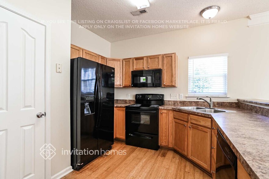 Building Photo - 15027 Jerpoint Abby Dr