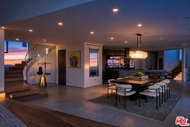 Building Photo - 9270 Kinglet Dr