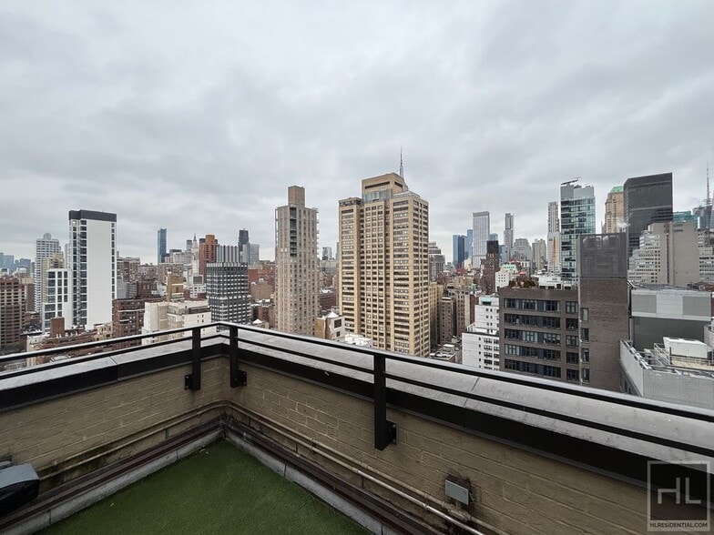 Building Photo - East 39th Street