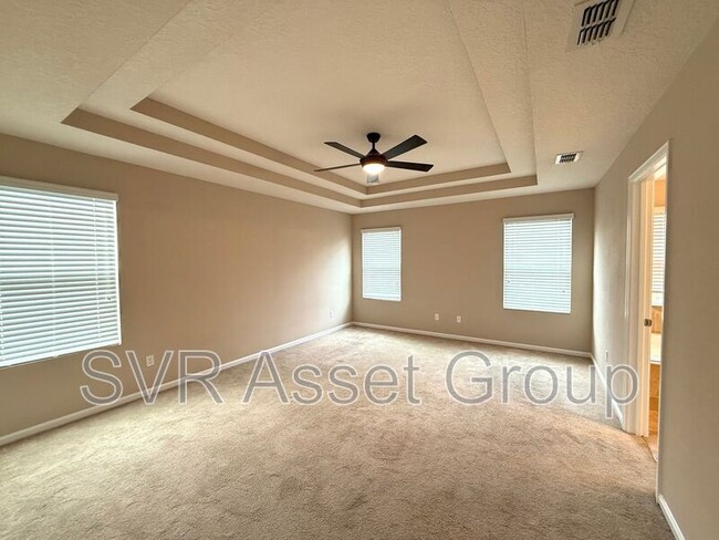 Building Photo - 641 Glendale Ln