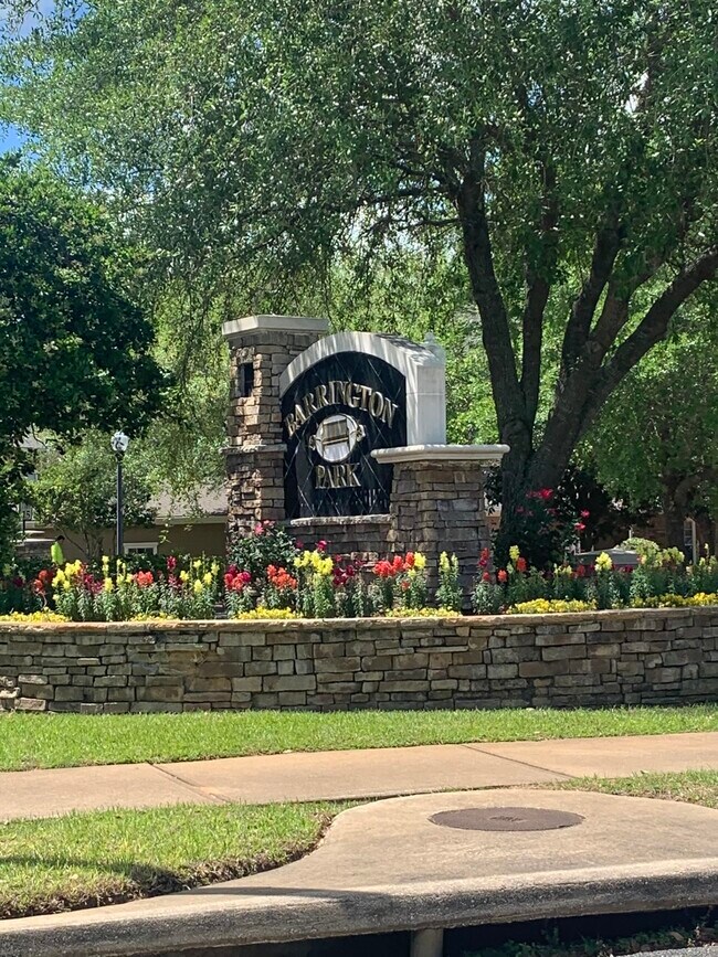 Primary Photo - 2801 Chancellorsville Dr