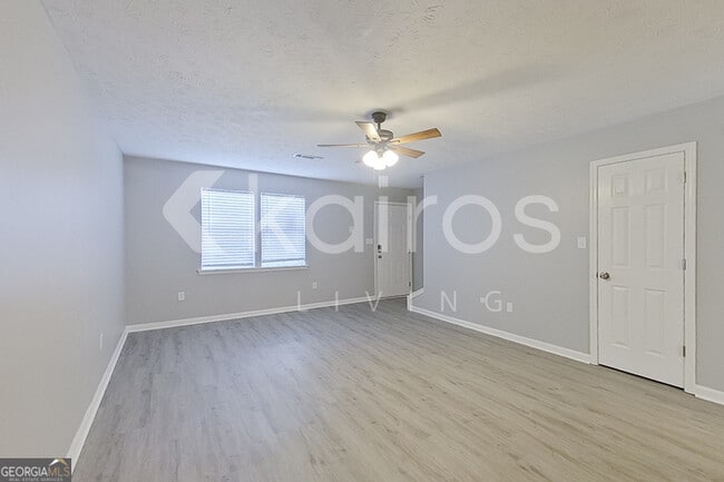 Building Photo - 160 Deer Pkwy