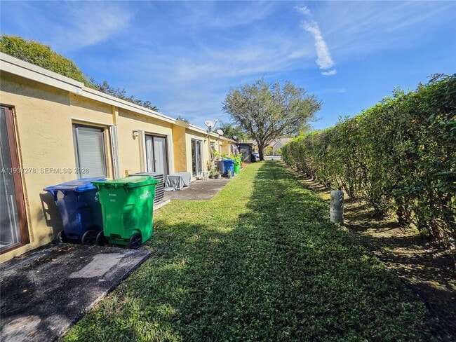 Building Photo - 3639 NW 83rd Ln