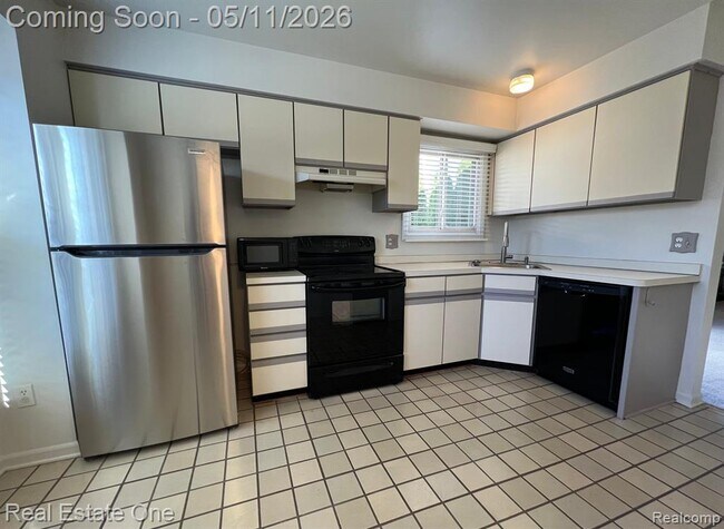 Building Photo - 1629 Glenbrooke Ct