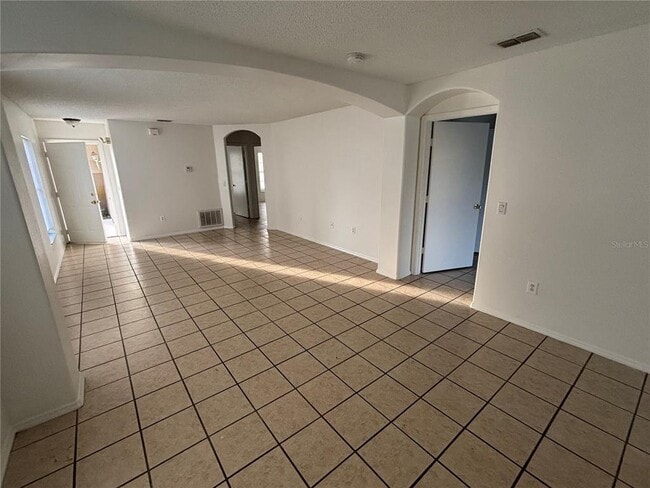 Building Photo - 13301 Fairway Glen Dr