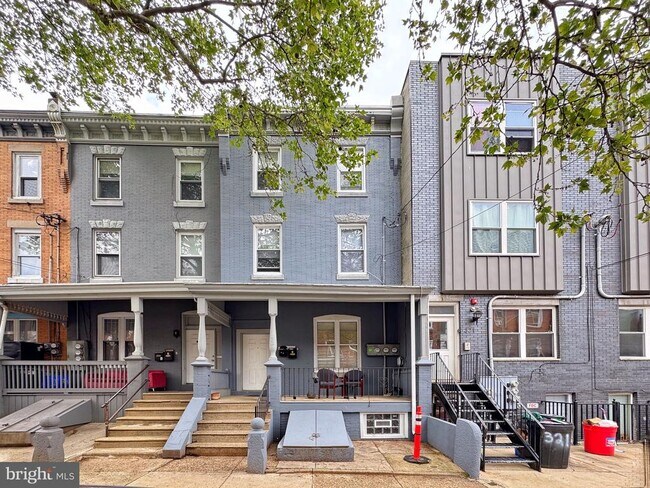 Primary Photo - 323 N Preston St