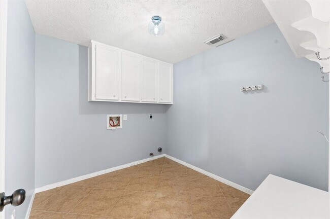 Building Photo - 4103 Waterstone St