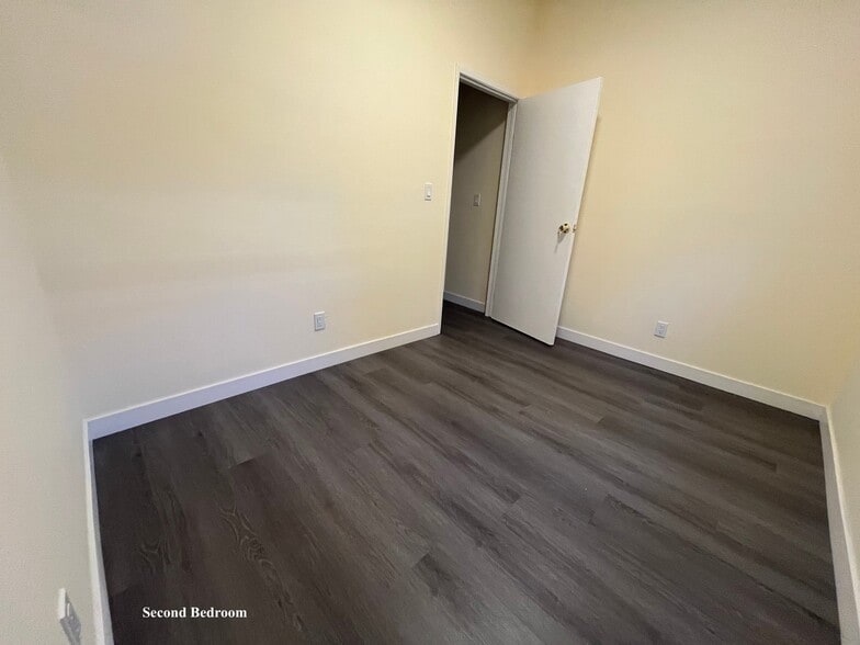 Building Photo - 2819 1/2 Altura St