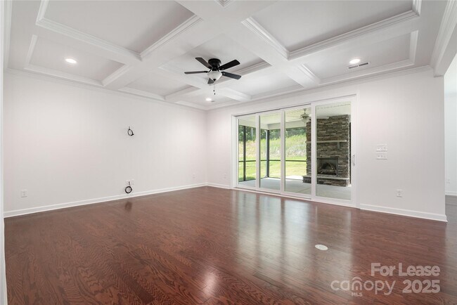 Building Photo - 2567 Cornelius Pl NW