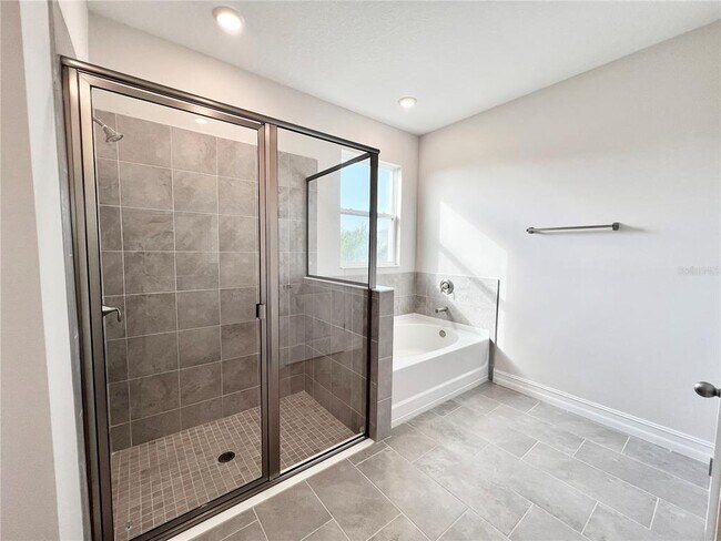 Building Photo - 32303 Rosepine Blvd