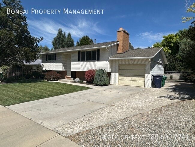 Building Photo - 8625 S Spartan Dr