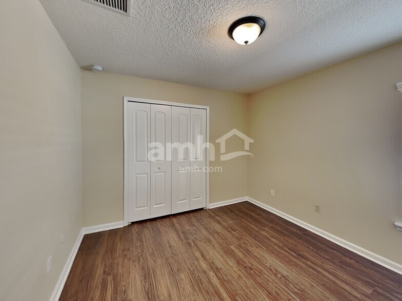 Building Photo - 705 Turkey Point Dr