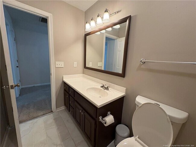 Building Photo - 405 Bannerman Pl