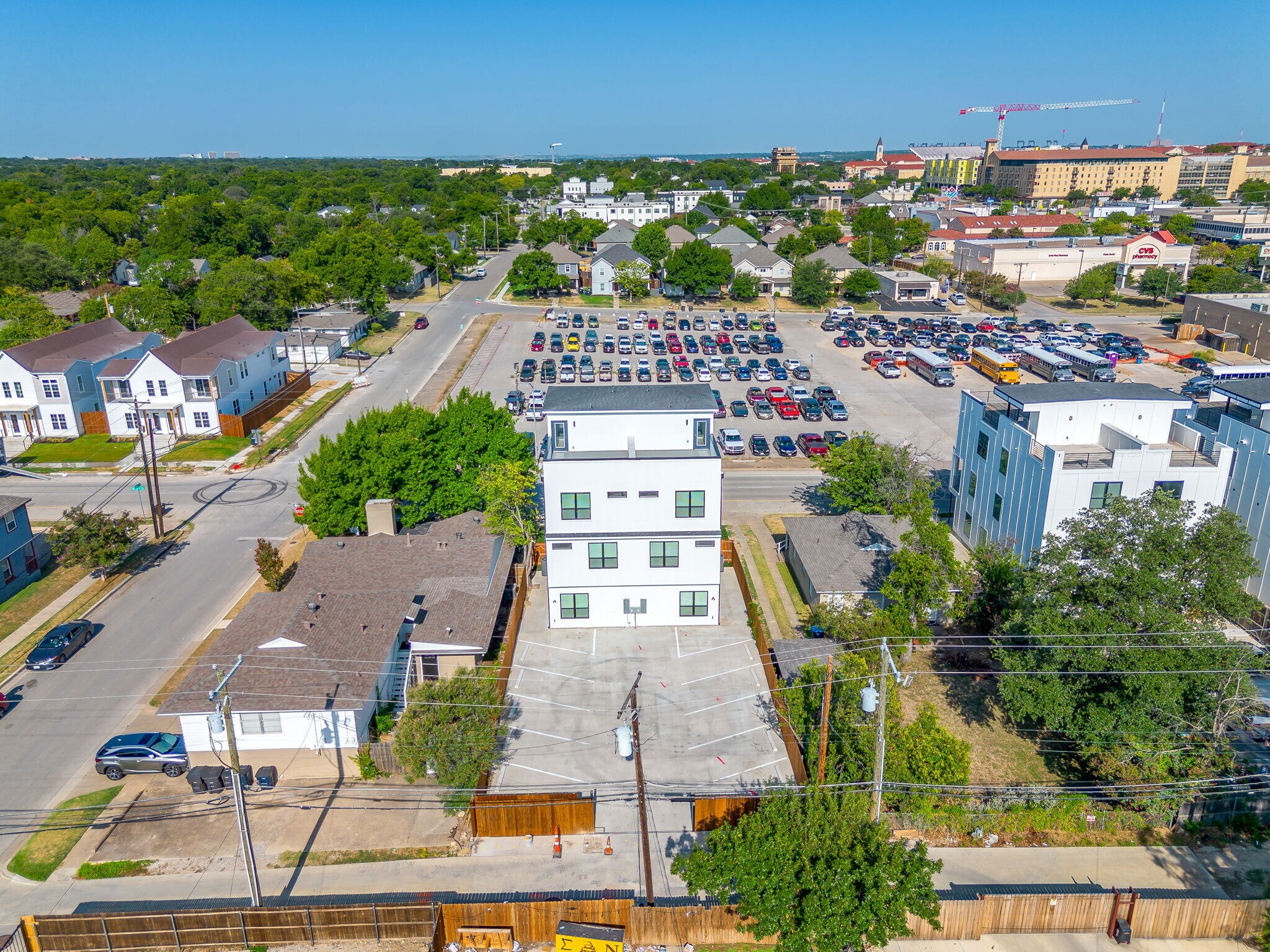 Building Photo - 3141 McCart Ave
