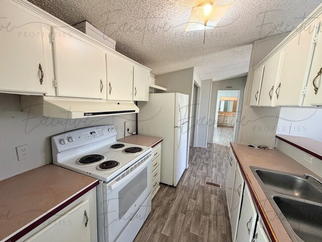 Building Photo - 625 N. Claiborne Street