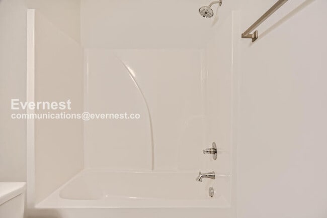 Building Photo - 345 Raines Ct