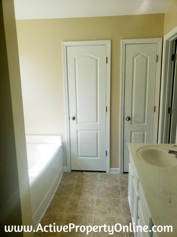 Building Photo - 538 Ivy Brook Way