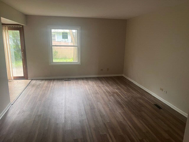 Building Photo - 369 Kirkwood Cir