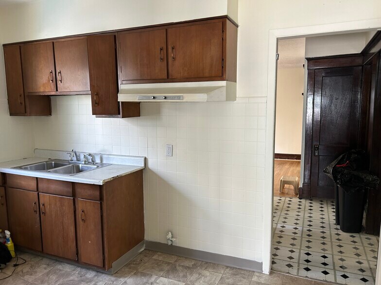 Building Photo - 86 Seminole Pky