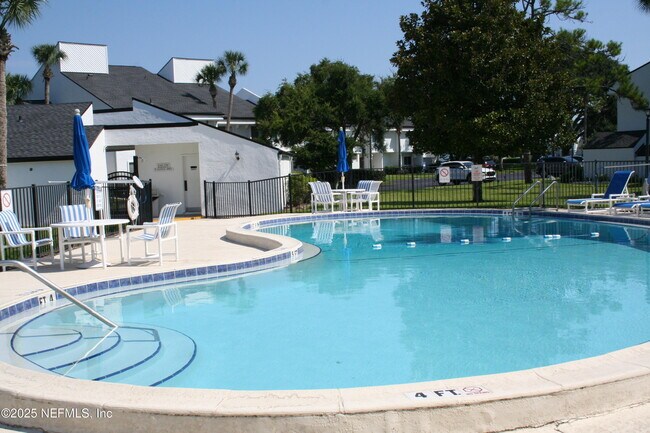 Building Photo - 57 Tifton Way N