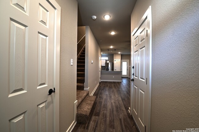 Building Photo - 11327 Clearmine St