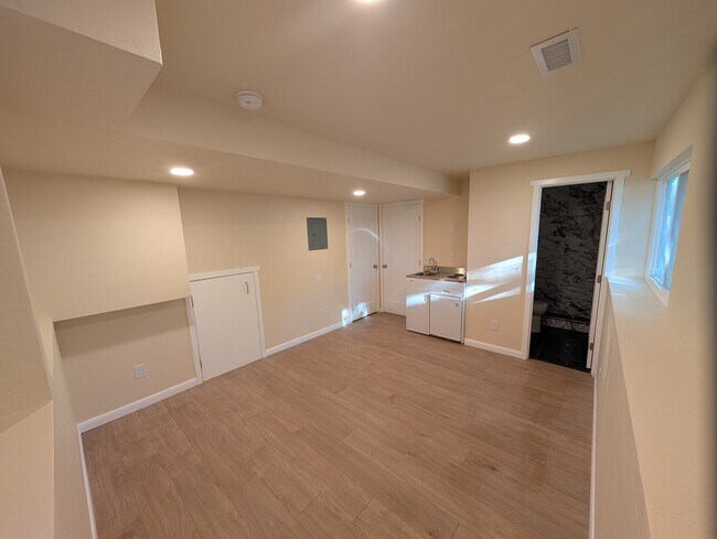 Building Photo - 3602 S 8150 W