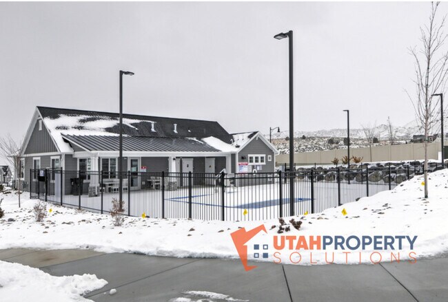 Building Photo - 14801 Garrison Ln