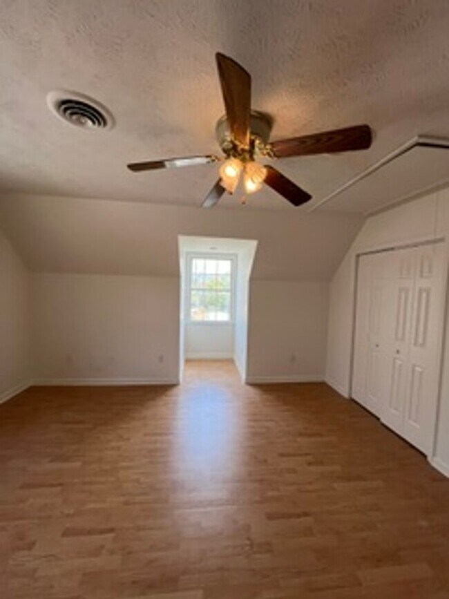 Building Photo - Single family home located in southern Rockbridge County minutes from I81