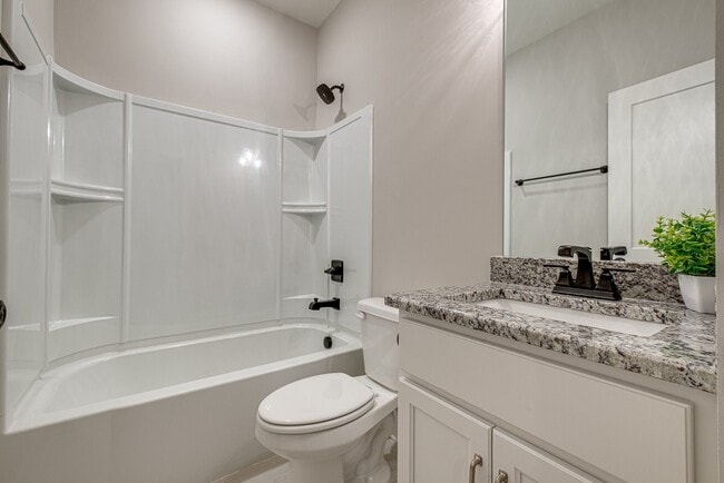Building Photo - Harding Townhomes