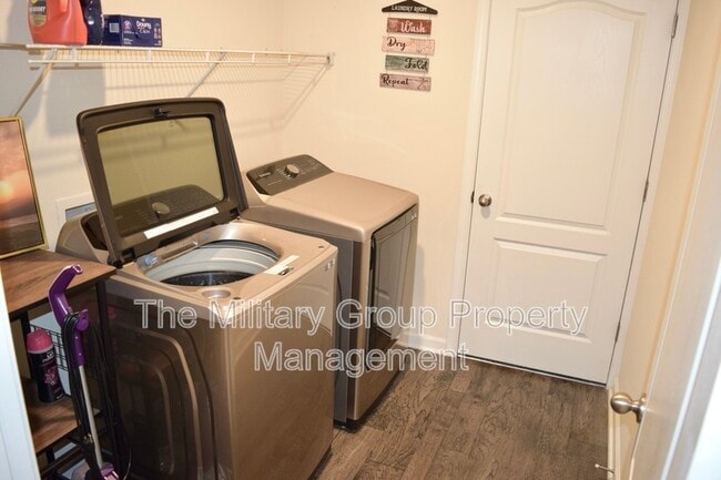 Building Photo - 15697 Strawberry Roan Ct