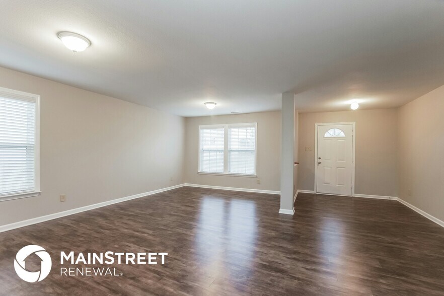 Building Photo - 309 Zander Woods Ct