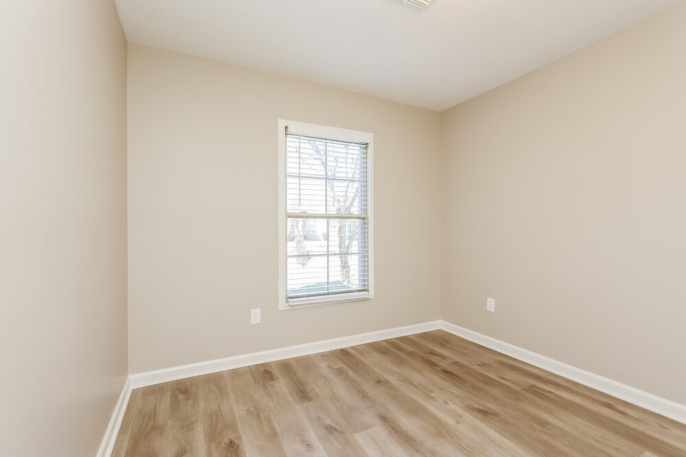 Building Photo - 2730 Riverbend Dr