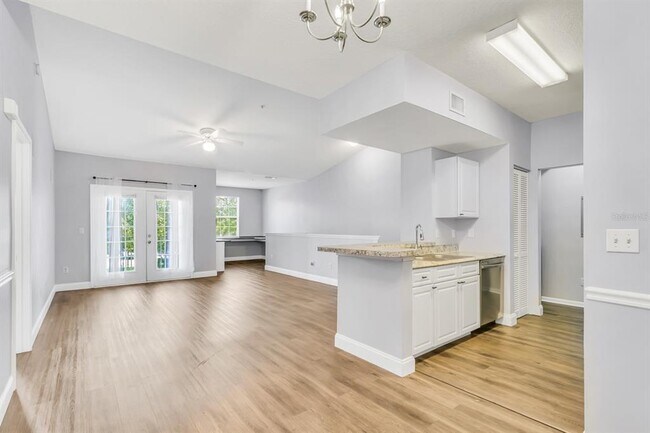 Building Photo - 14304 Fredricksburg Dr