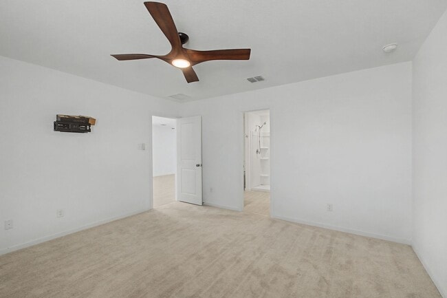 Building Photo - 6732 Bramblewood Dr