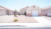 Building Photo - SINGLE STORY HOME WITH 2 BEDROOMS!