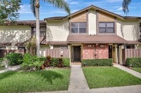 Building Photo - 4615 Carambola Cir S