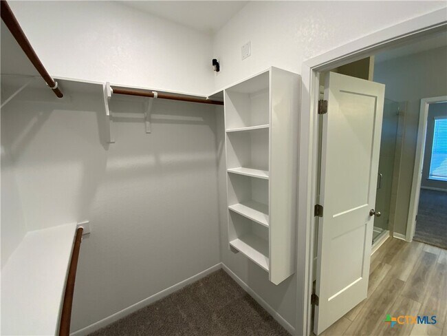 Building Photo - 2826 Wasilla Dr