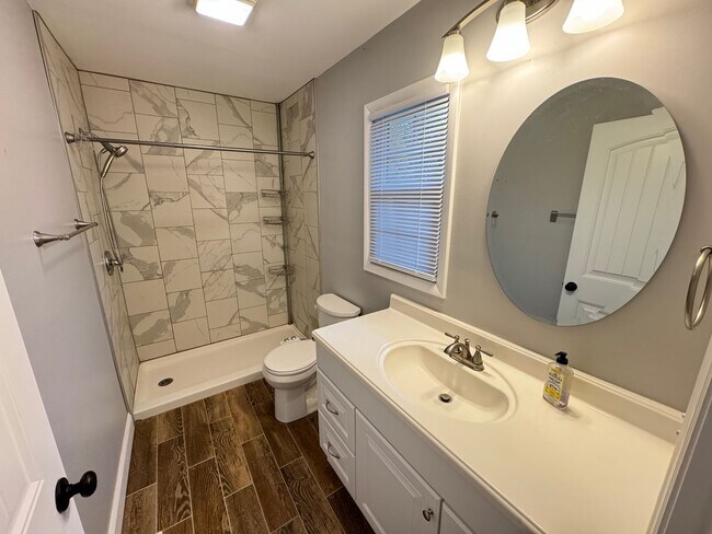 Building Photo - Three Bedroom Ranch Home in Garner