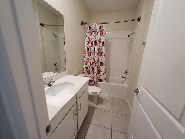 Building Photo - 160 Taft Dr