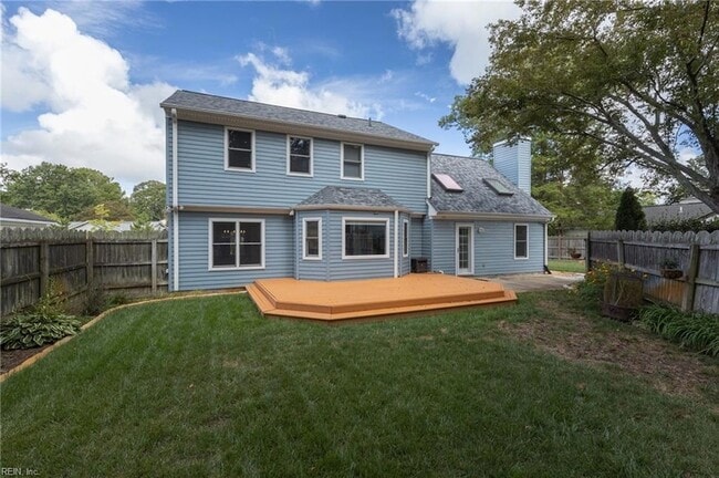 Building Photo - 521 Shakespeare Dr