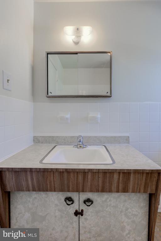 Building Photo - 5448 Hermit Terrace