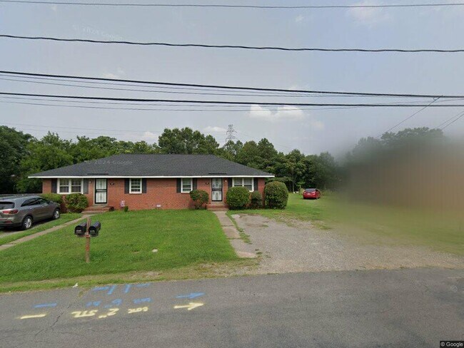 Building Photo - 1639 Sunbury Rd