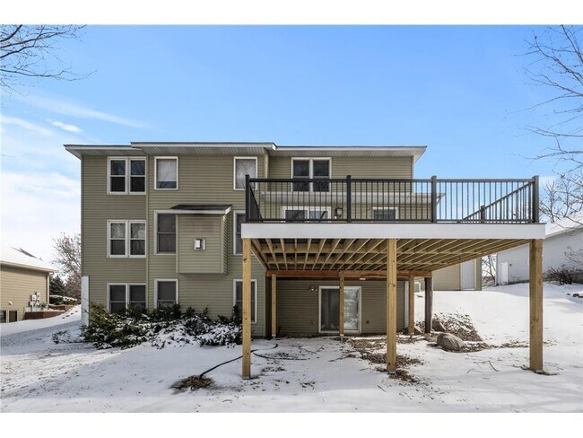 Building Photo - 8371 Passfield Turn