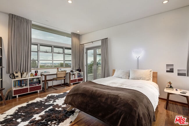 Building Photo - 1625 N Crescent Heights Blvd