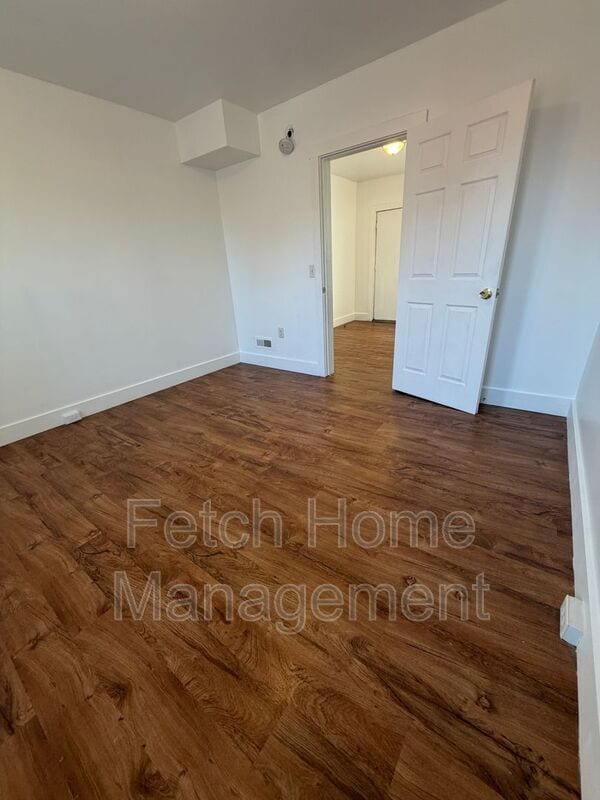 Building Photo - 236 W Mifflin St