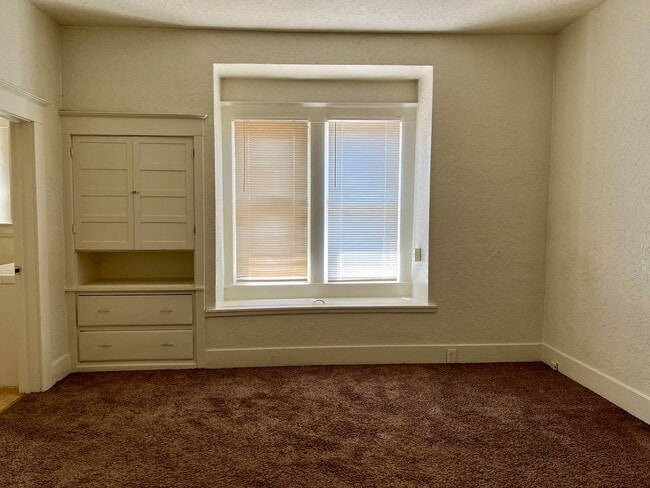 Building Photo - Charming Home for Rent in Fresno’s Tower D...