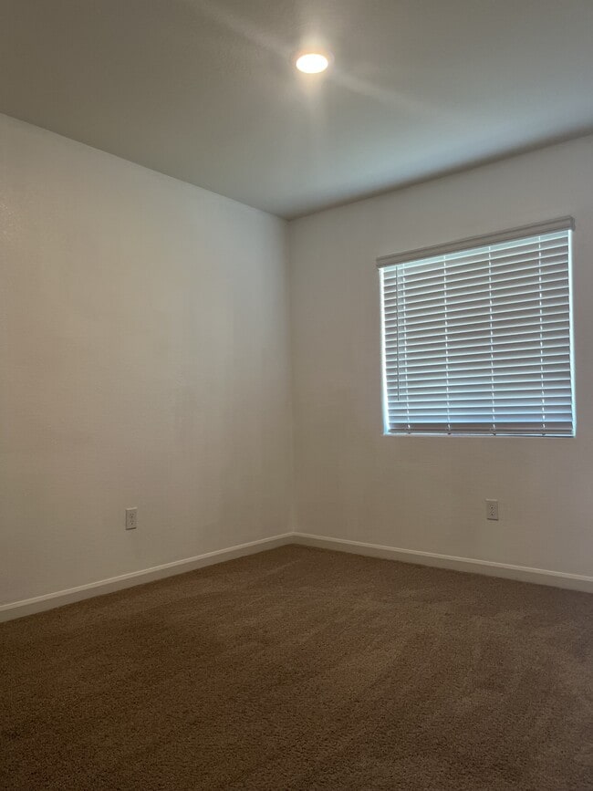 Building Photo - 6334 Trevor Dr