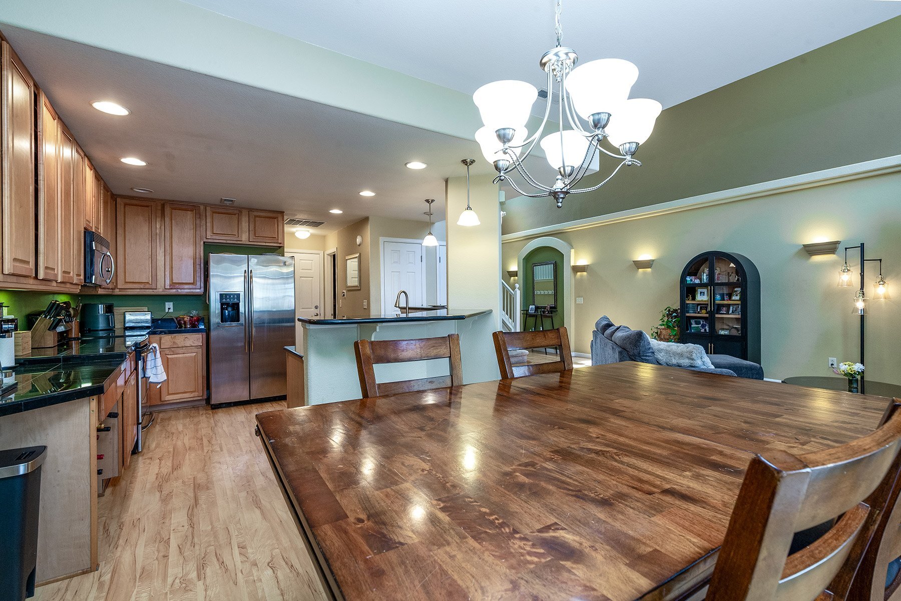 Building Photo - 15201 E Batavia Pl