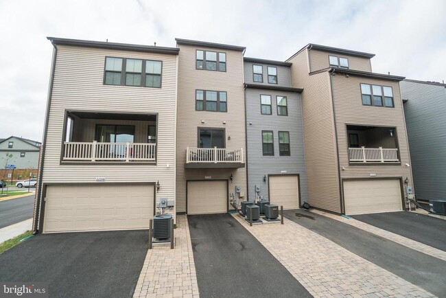 Building Photo - 22356 Philanthropic Dr